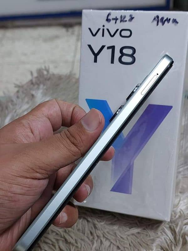 vivo y18 6/128 GB 03327127749 my what'sap 2