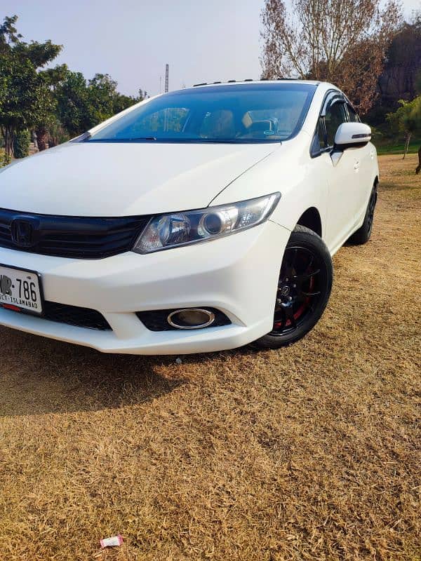 Honda Civic Oriel ug 2013 8