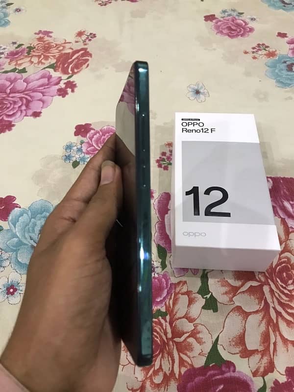 oppo reno 12f 8gb 256 GB ONLY 7 day uss barnd new mobile 2