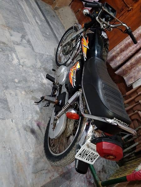 Honda 125 lush bik 1