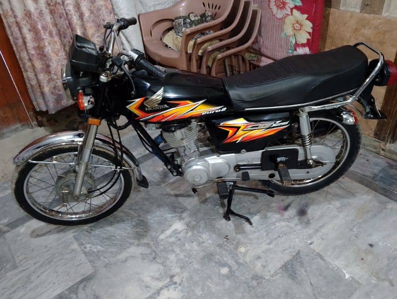 Honda 125 lush bik 7