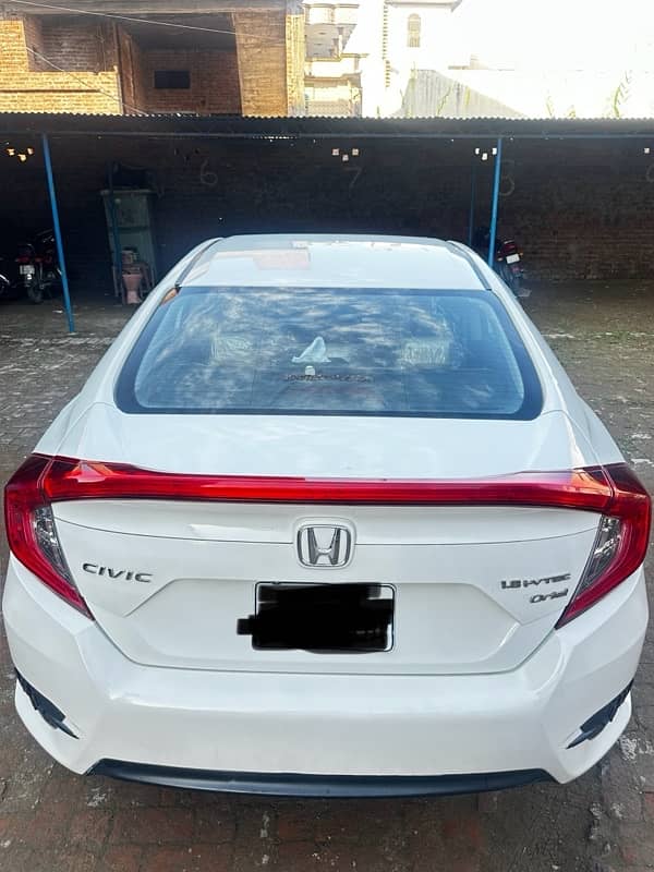 Honda Civic Oriel 2018 5