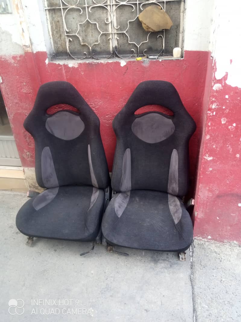 Sports Bucket seats 0