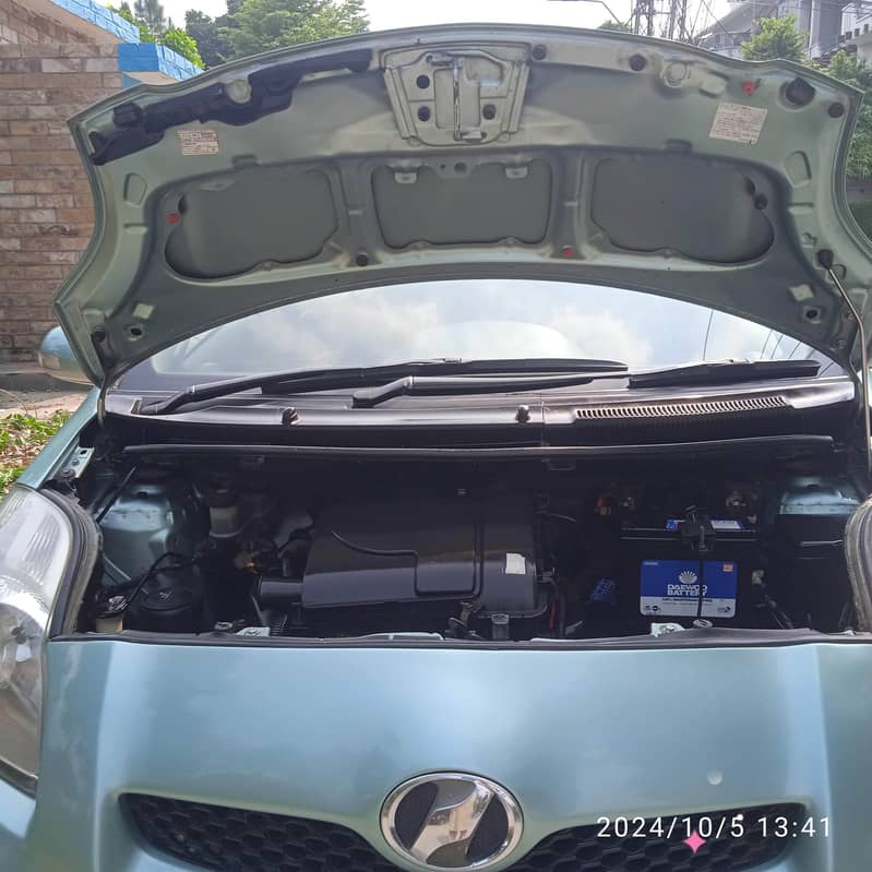 Toyota Vitz 2008 Bs 15