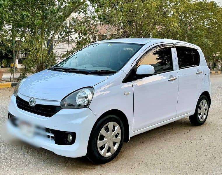 Daihatsu Mira 2013 3