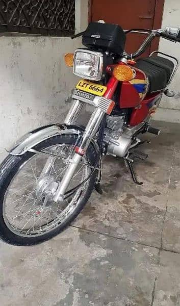 Honda 2005 modal 125 cg Lahore number all ok  0324/4025179 2