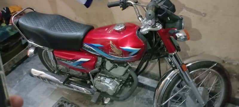 honda 125 5900km driven 1