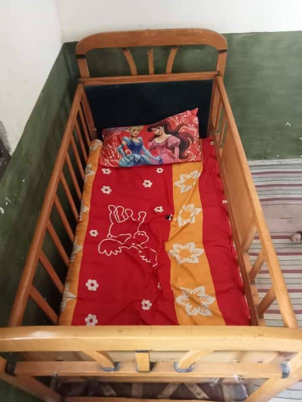 Baby cot 3