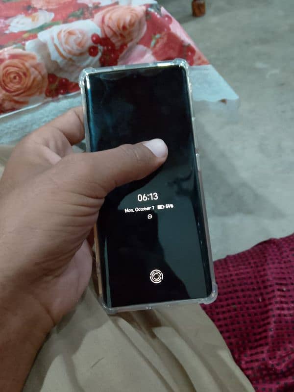 spark 20 pro+. 16-256gb. 11 month wrnty. Exchnge zero30 . I pay diffrnc 1