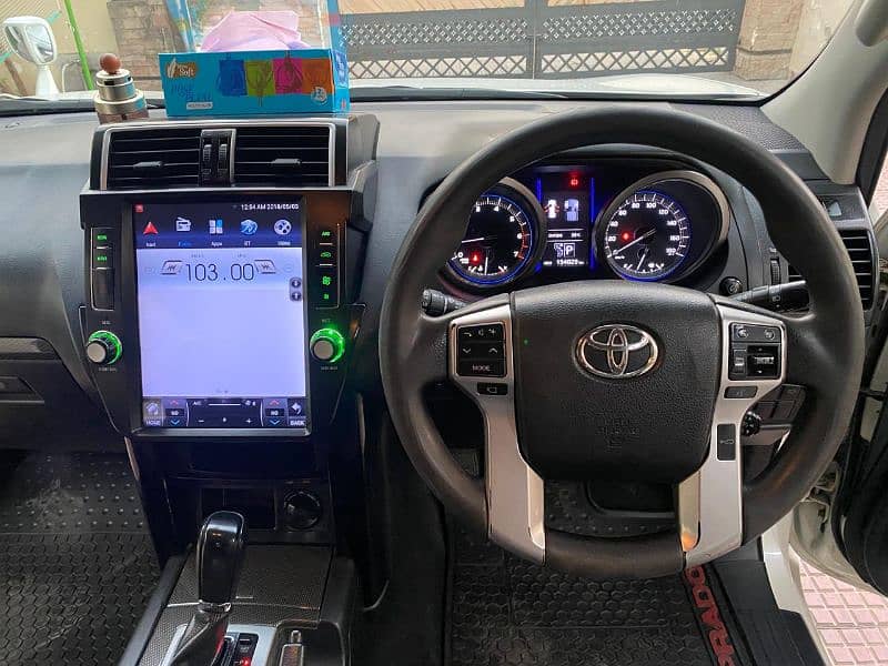 Toyota Prado 2014 8