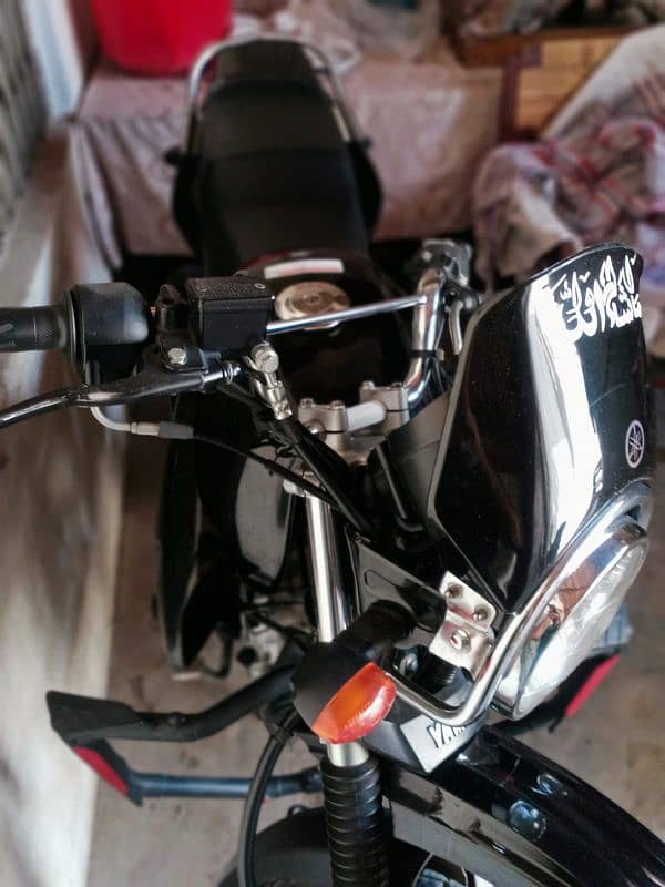 YAMAHA YBR 125 New condition 13