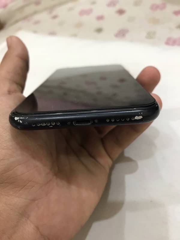 iphone Xr factory unlock (NON PTA] 64 gb fixed price 5