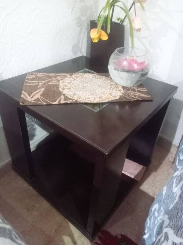 Center table with 2 side tables 2