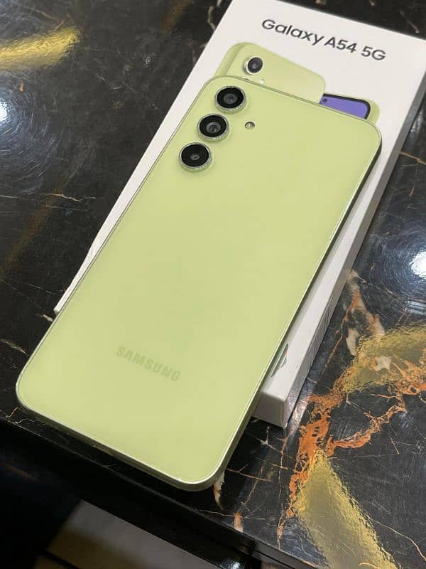 SAMSUNG A54 5G | 8GB | 256 GB | Awesome Lime | 10/10 Condition 2