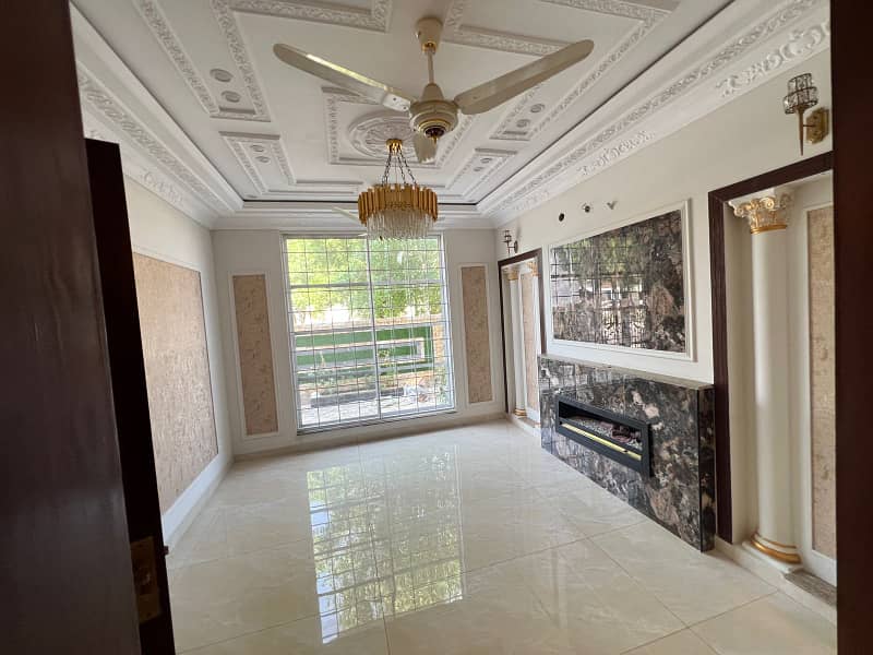 10 Marla Spanish Design Luxury House For Sale In Bahria Town 10