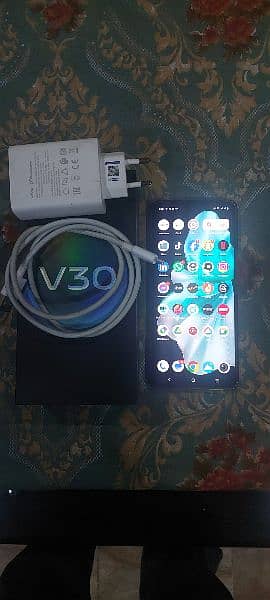 vivo v30 5g (256/12) 10