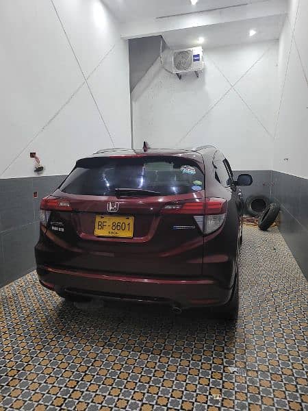 Honda Vezel 2015 3