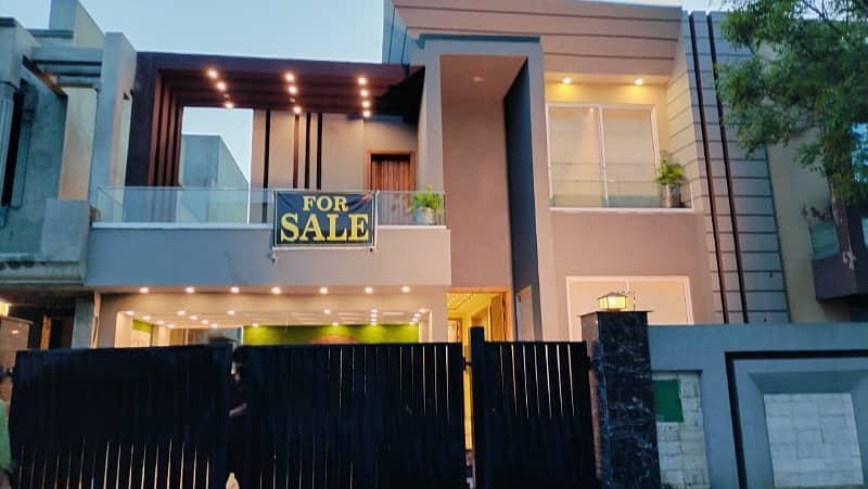 12.5 Marla House Is Available For Sale In Bahria Town Babar Block Lahore 3