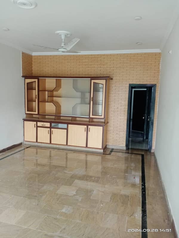 12 Marla Hot Location House For Rent in Johar town 2