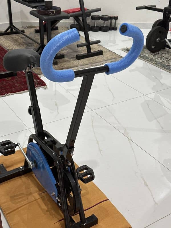 heavy Quality Exercise Bike cycle Good Quality Brand new 03020062817 2