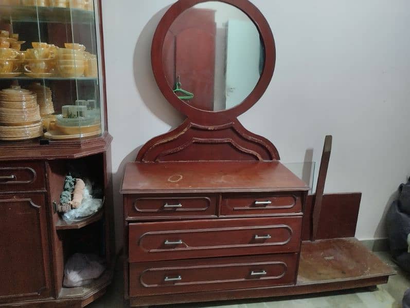 used divider and dressing table 5