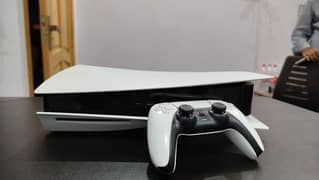 PlayStation 5, slightly used. Full packing available. 0