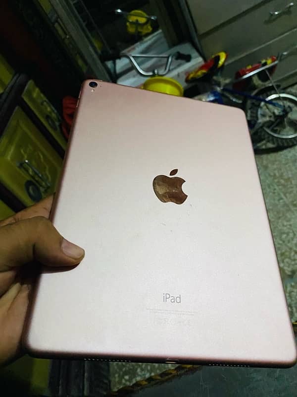 iPad Pro 2nd generation 128 gb 4