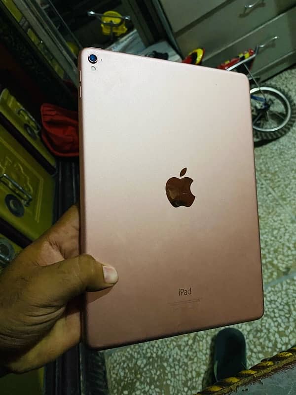 iPad Pro 2nd generation 128 gb 5