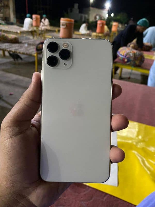 iPhone 11 pro max 5