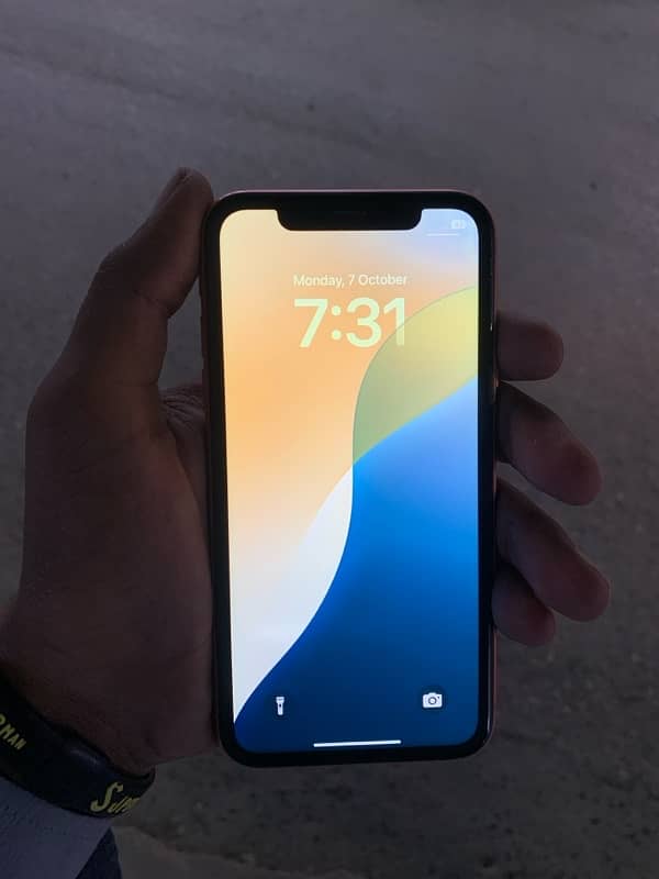 iPhone xR 64 GB NON PTA JV 5