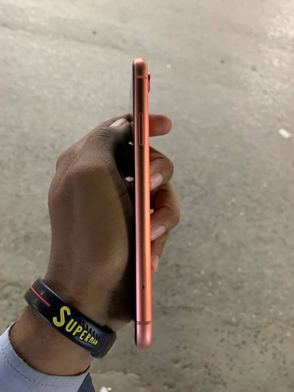 iPhone xR 64 GB NON PTA JV 7