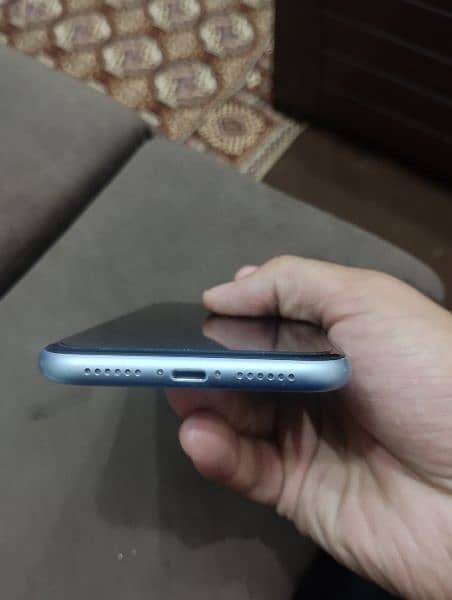 iPhone XR 64/GB Non Pta 2