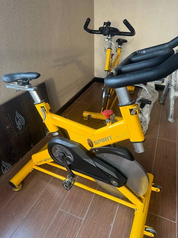 Treadmill / Elliptical / Spinning bikes 2