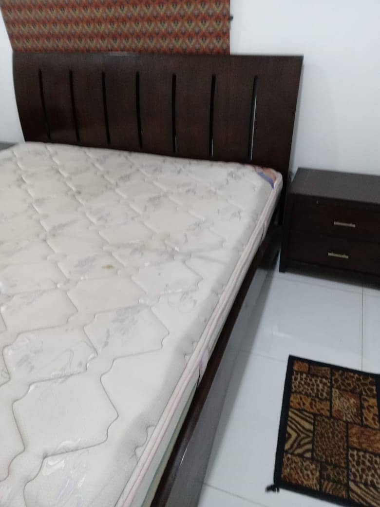 King size bed set for sale 2