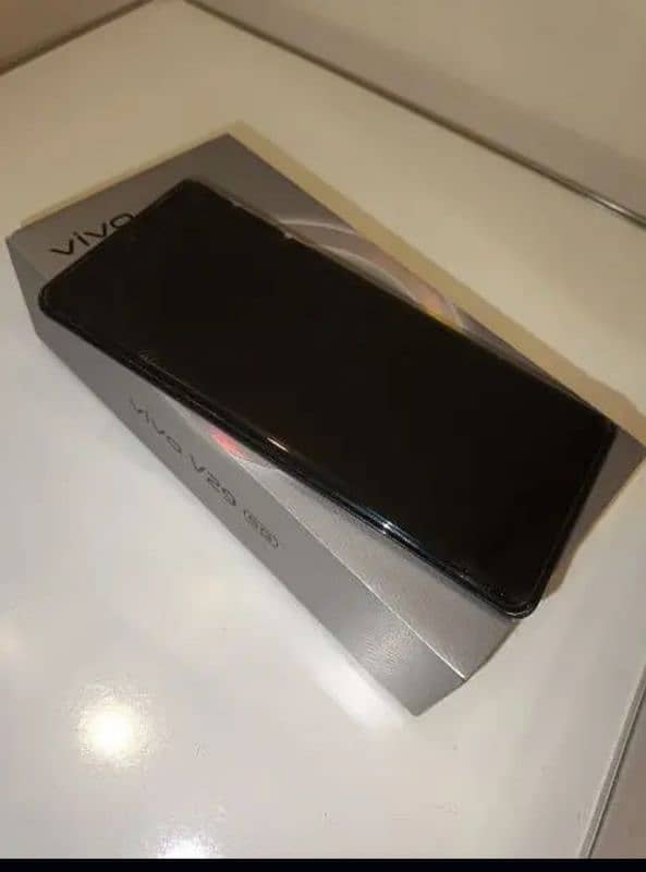 VIVO V29 5