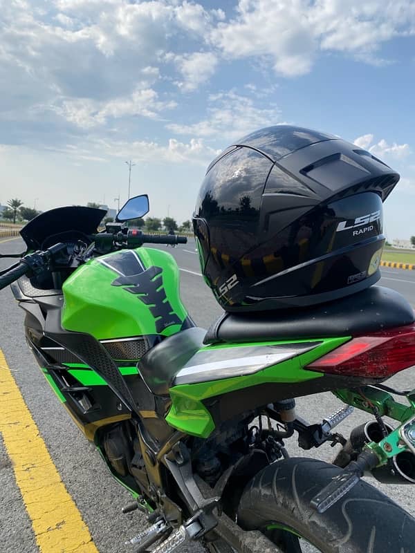 Kawasaki Ninja Zx - 300 1