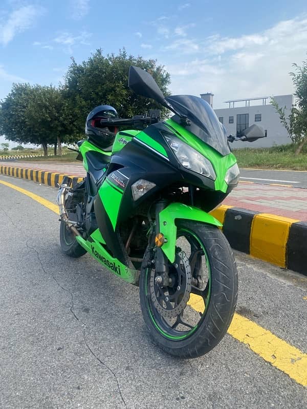 Kawasaki Ninja Zx - 300 2