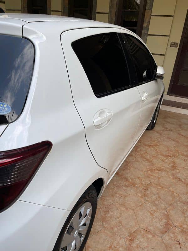 Toyota Vitz 2018 4