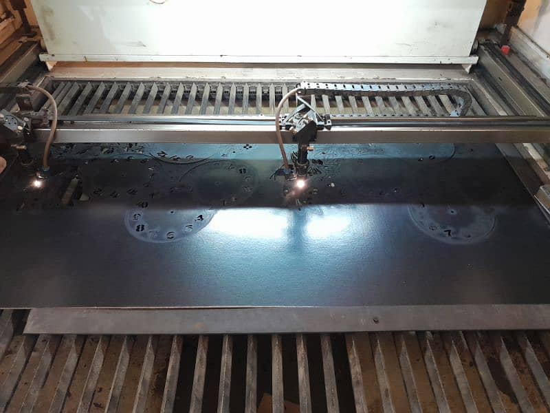 CNC LASER CUTTING MACHINE 3