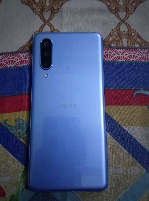 Sharp Aquos Zero 5g 3