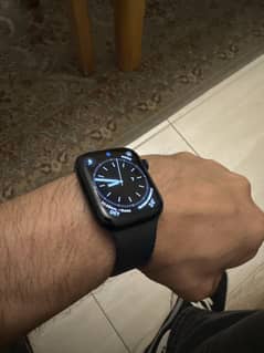 Apple Watch 8 series 45 mm