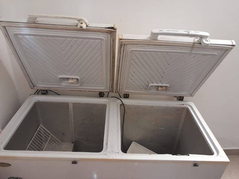 waves double door freezer 1