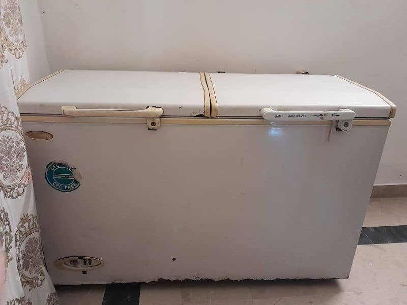 waves double door freezer 3