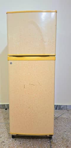 Used Dawlance refrigerator 9144