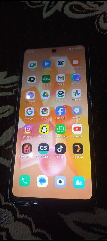 Infinix hot 40i 8gb Ram & 128 gb storage 0