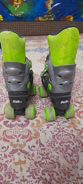 kids skating adjustable 2