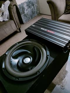 solid audio Amplifier good condition with subwoofers (03335801160)