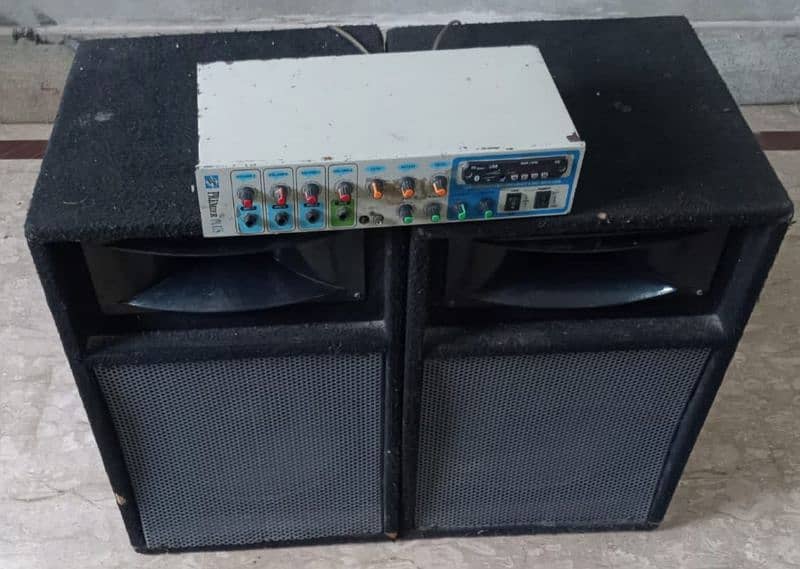 Premium 12 Inch Speaker & Amplifier Combo! 1