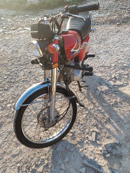 Urgent Sale Honda 125 5