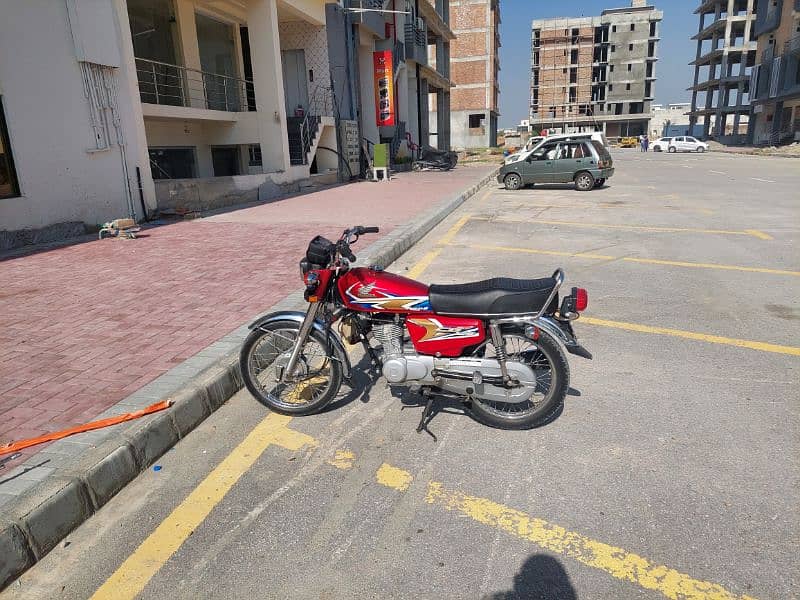 Urgent Sale Honda 125 8